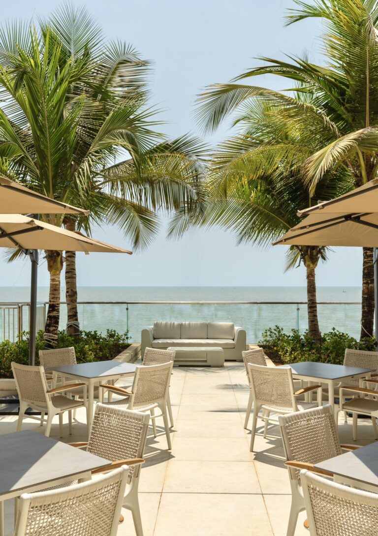 Radisson Blue18 768x1088